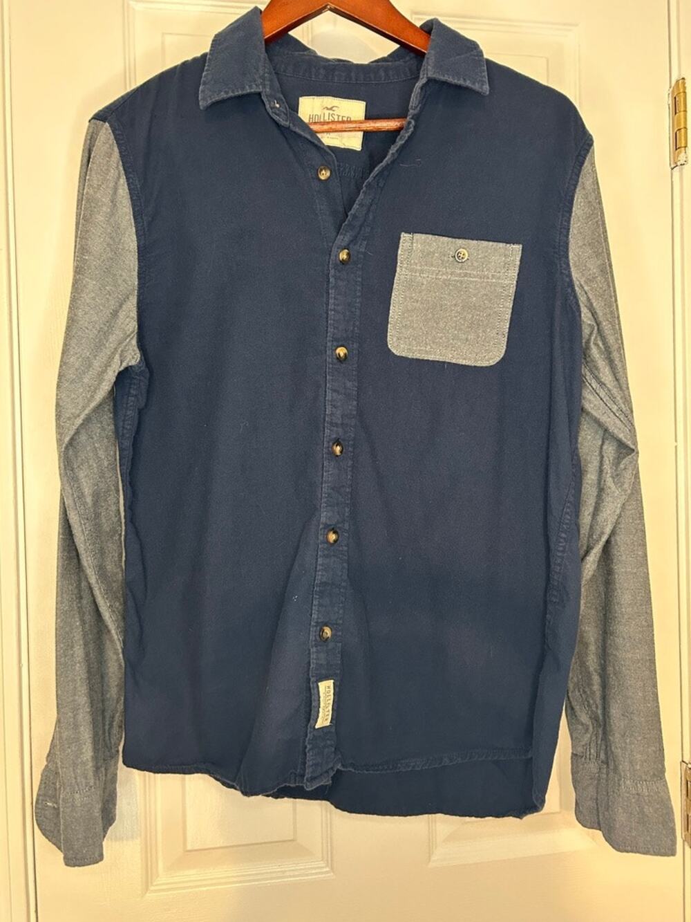 Hollister Mens M Navy Gray Colorblock Cotton Button Down Shirt Y2K